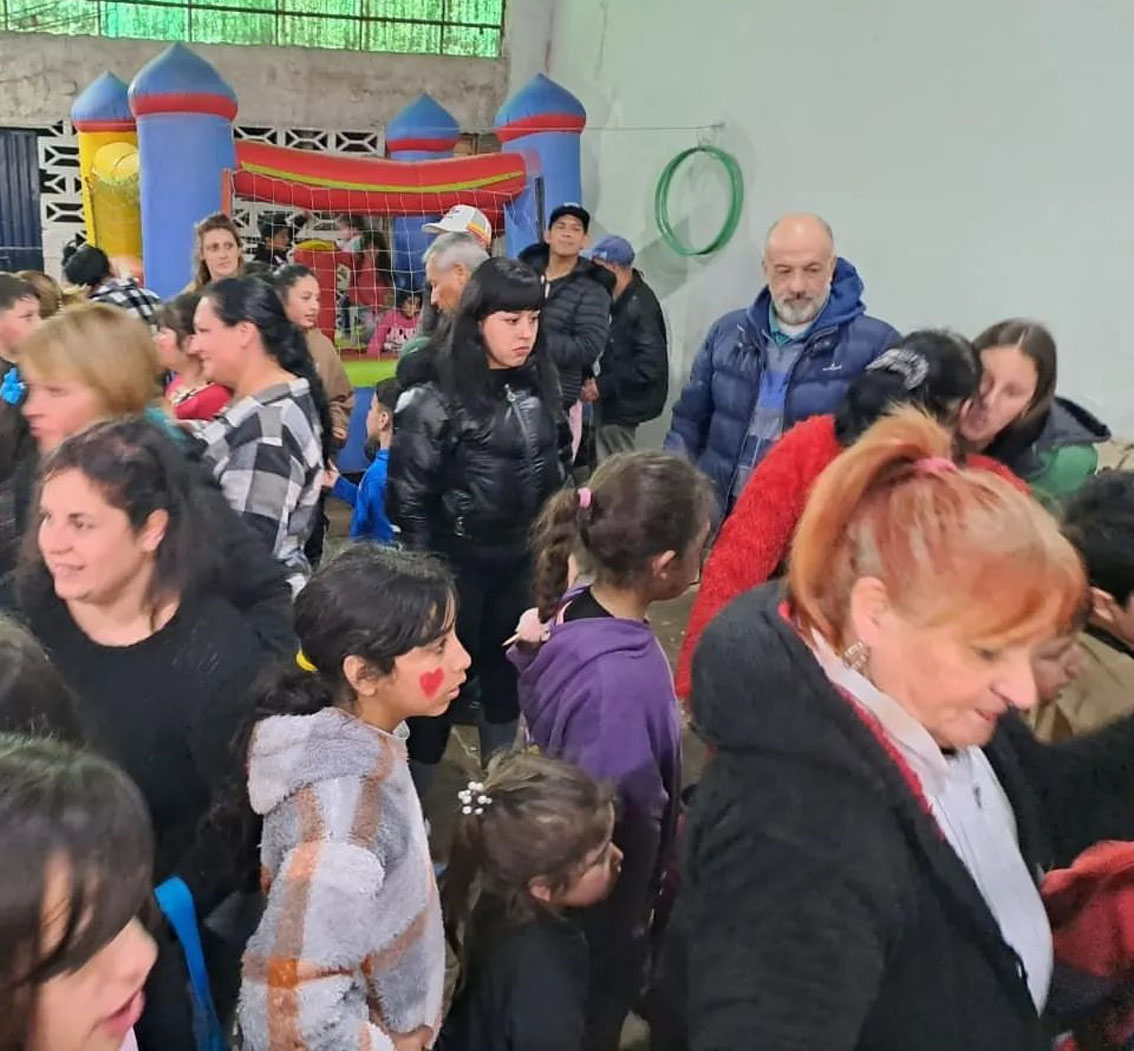 FESTEJO EN BERNAL OESTE POR EL DÍA DE LAS NIÑECES EN BERNAL OESTE